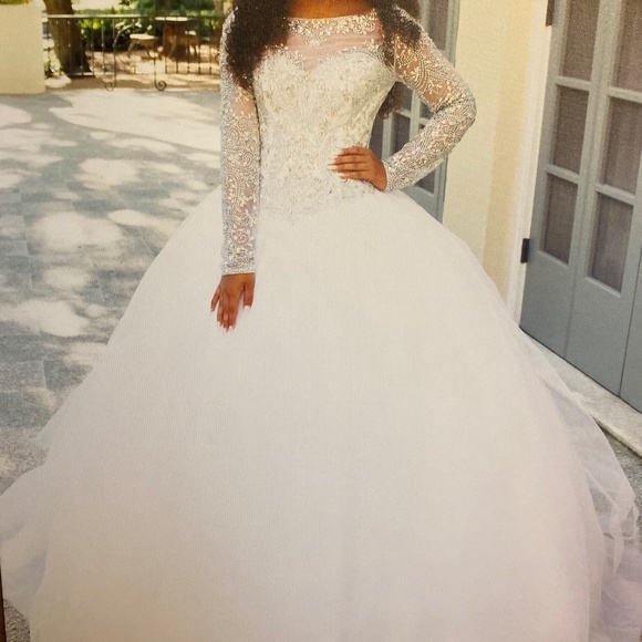 White Ball Gown - Picture 1 of 4